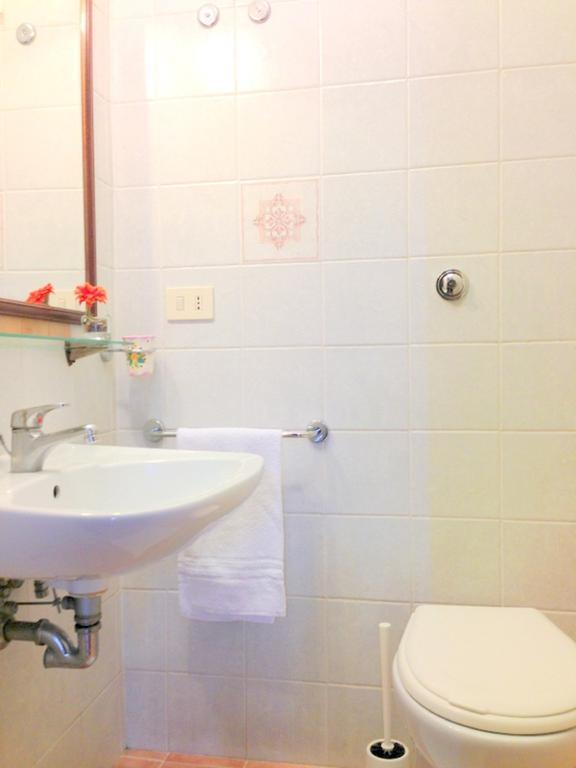 Residenza Camilla Ξενοδοχείο Ρώμη Δωμάτιο φωτογραφία